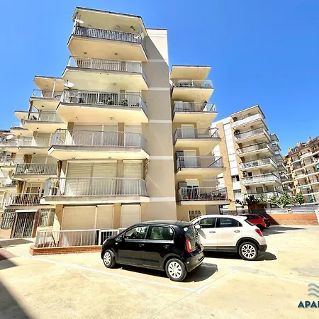 Apartbeach Nuevo Altamira Front * La Pineda