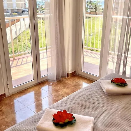 Apartbeach Nuevo Altamira Front Apartmán La Pineda